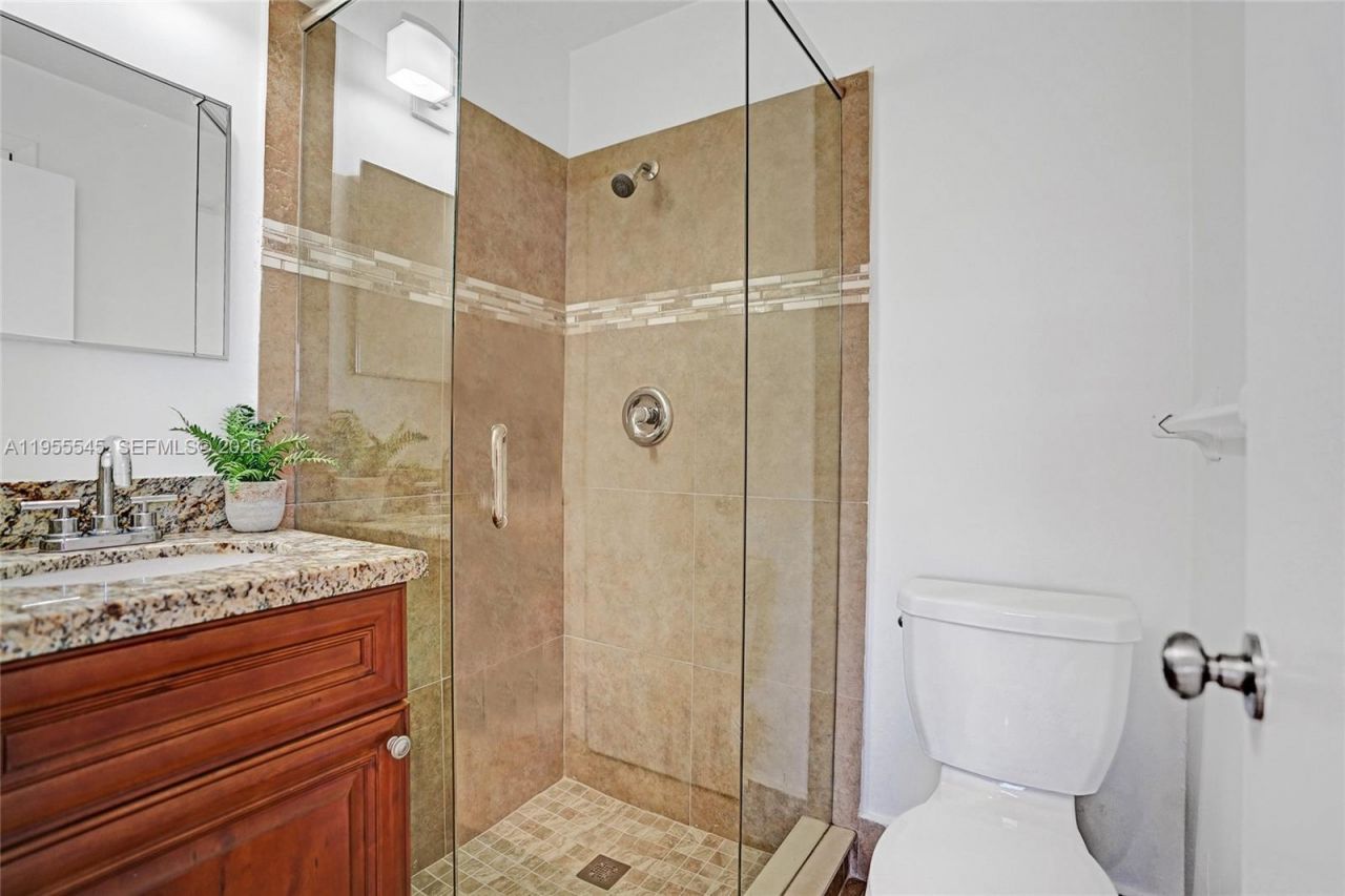 8914 Belle Aire Dr, Boca Raton, FL 33433 Photo