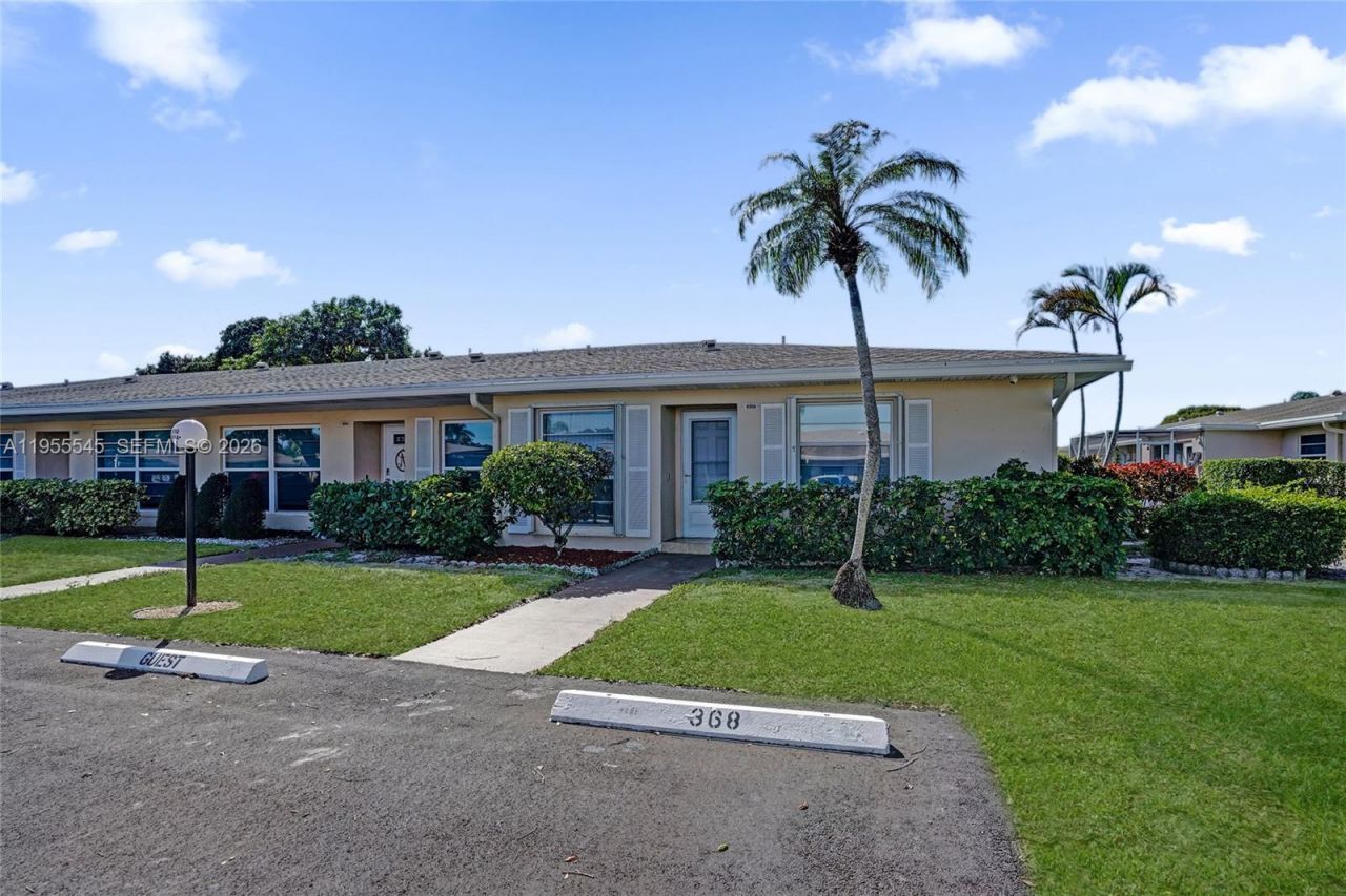 8914 Belle Aire Dr, Boca Raton, FL 33433 Photo