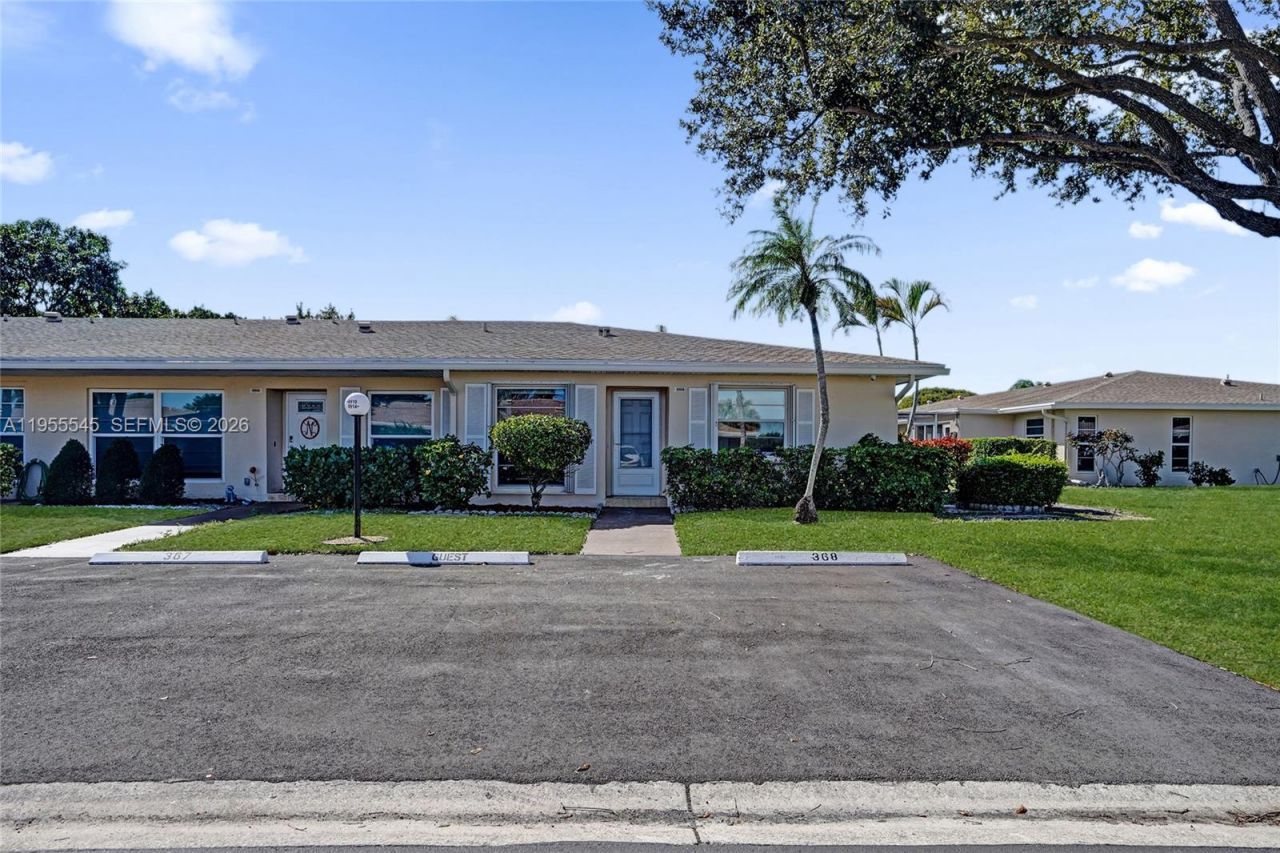 8914 Belle Aire Dr, Boca Raton, FL 33433 Photo