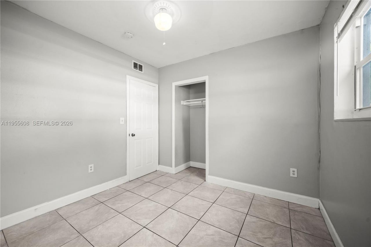 701 N 70th Ave, Hollywood, FL 33024 Photo