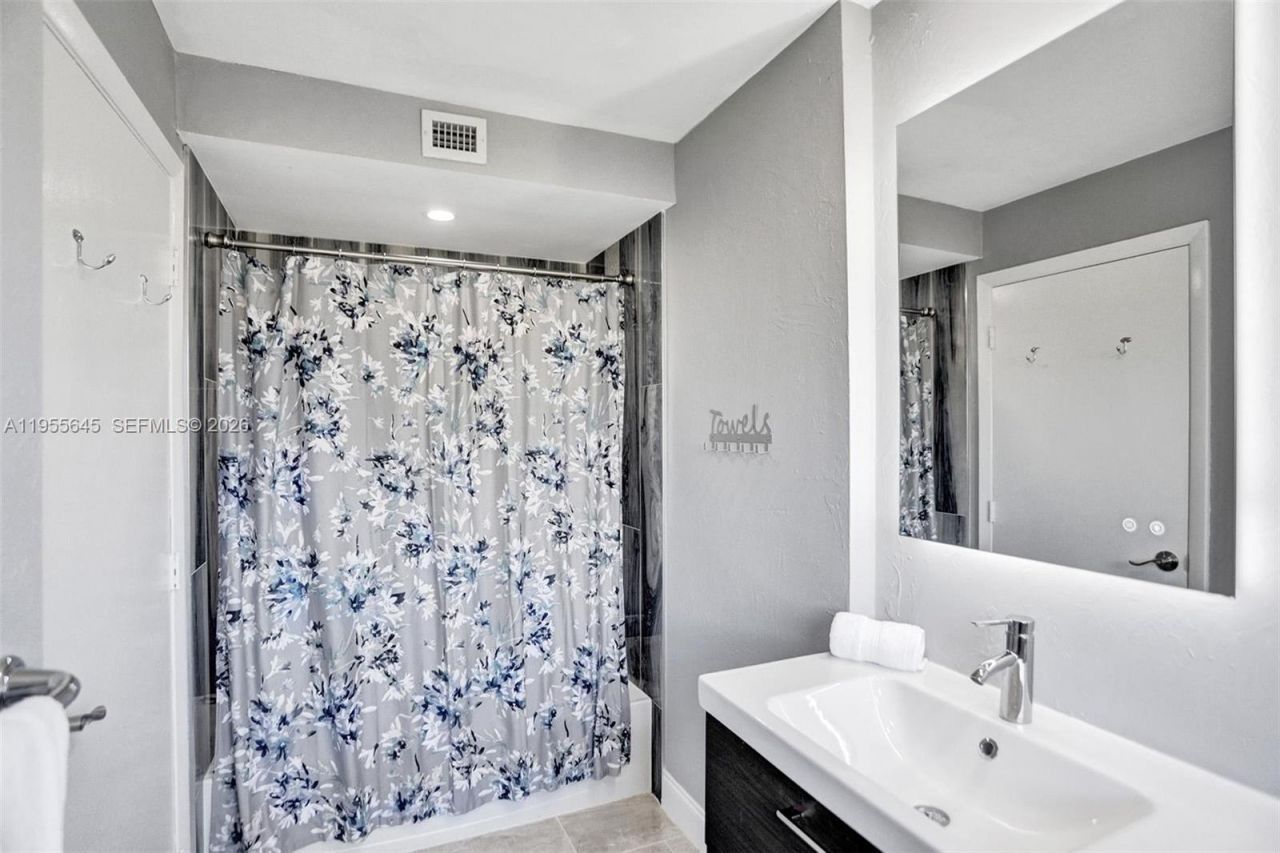 2797 NE 21st Ter, Lighthouse Point, FL 33064 Photo