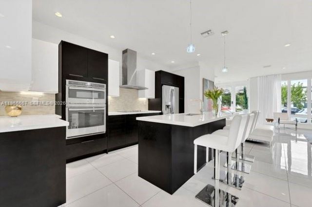 10424 NW 66th St, Doral, FL 33178 Photo