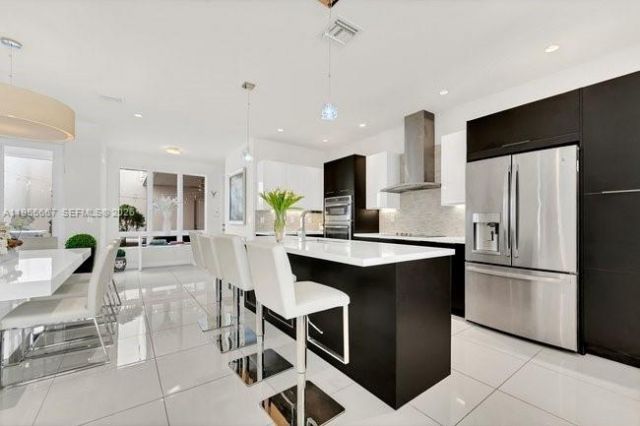 10424 NW 66th St, Doral, FL 33178 Photo