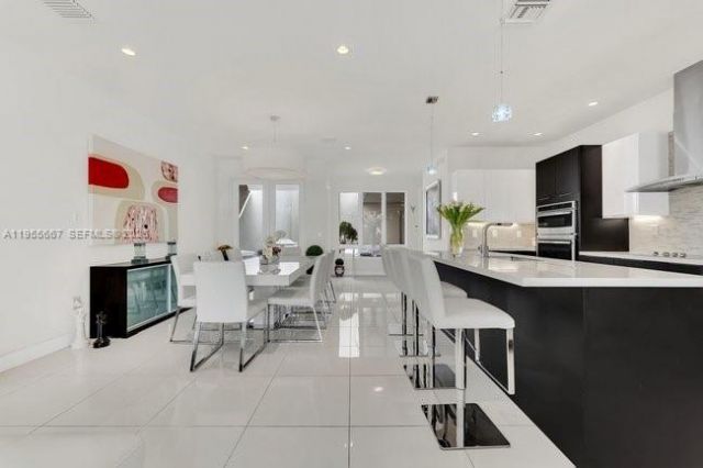 10424 NW 66th St, Doral, FL 33178 Photo