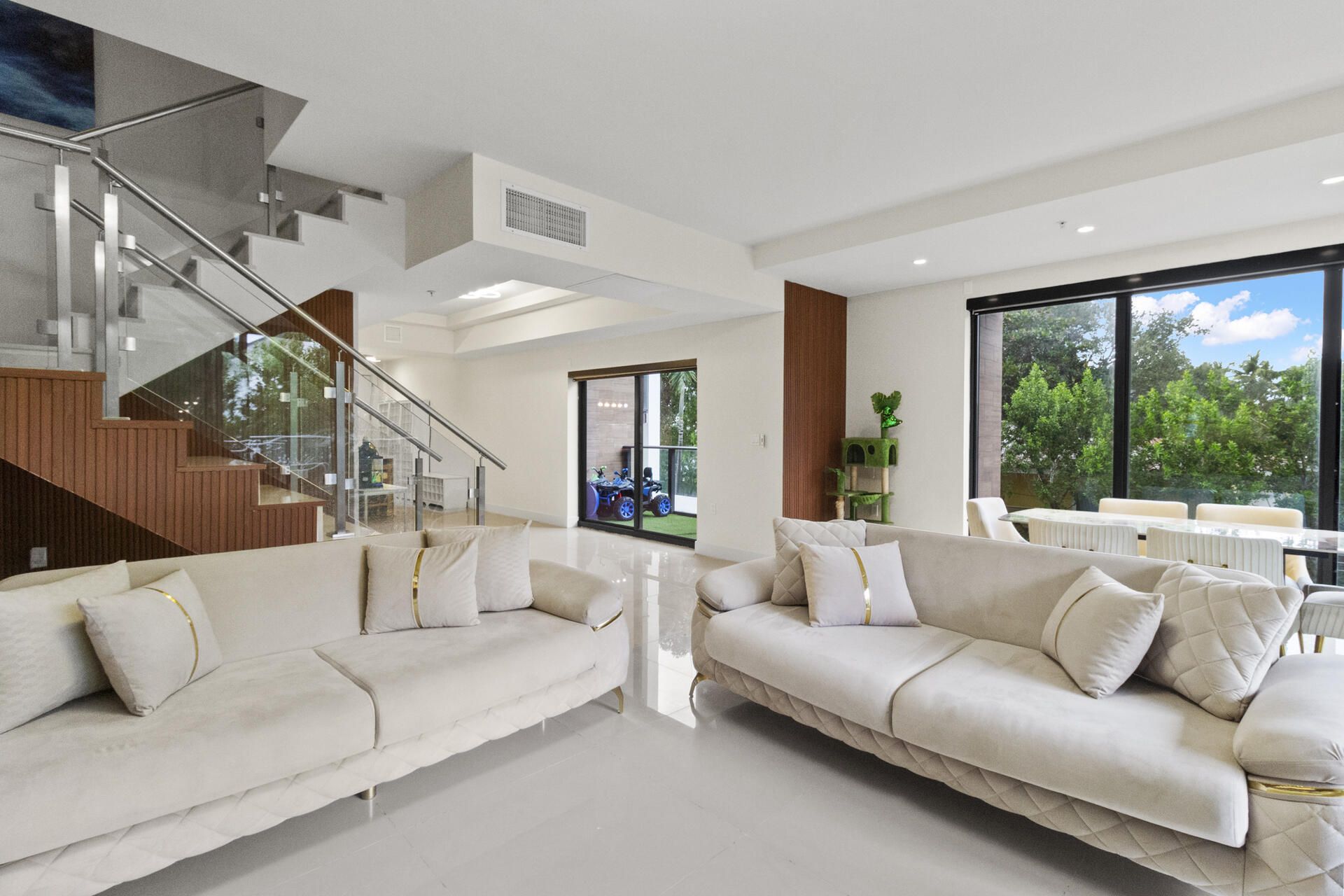 3040 N Ocean Blvd, Unit N101, Fort Lauderdale, FL 33308 Photo