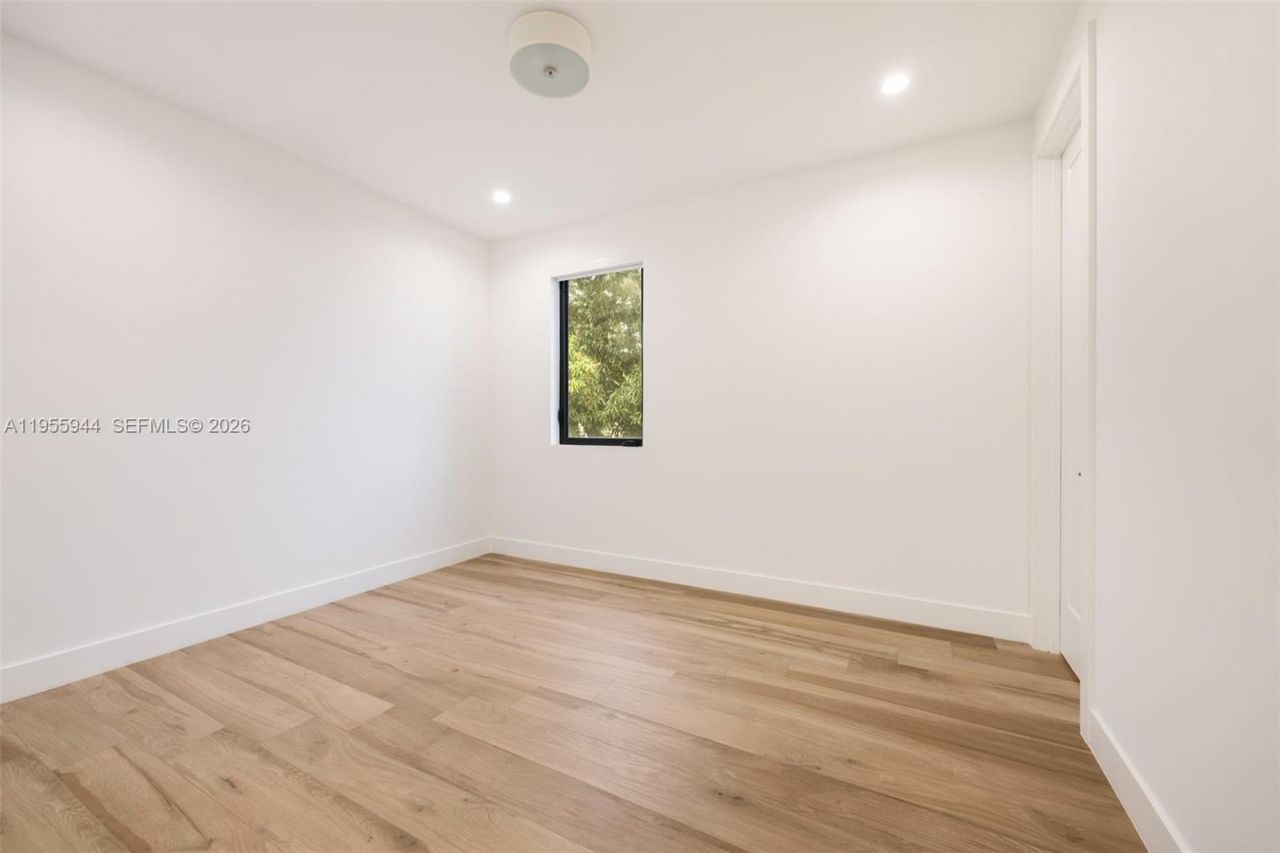 3151 Hibiscus St, Unit 3151, Miami, FL 33133 Photo