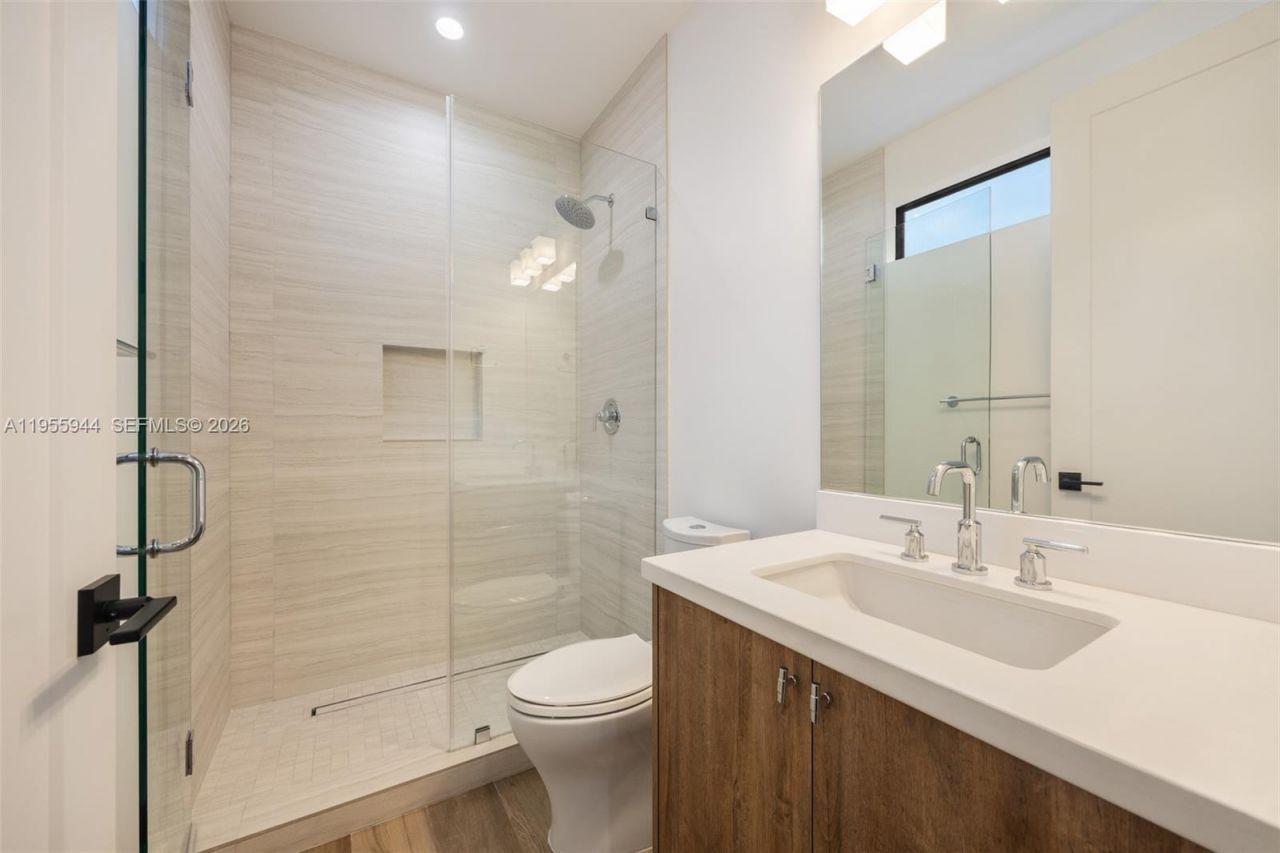 3151 Hibiscus St, Unit 3151, Miami, FL 33133 Photo