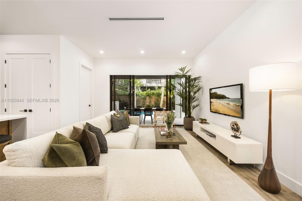 3151 Hibiscus St, Unit 3151, Miami, FL 33133 Photo