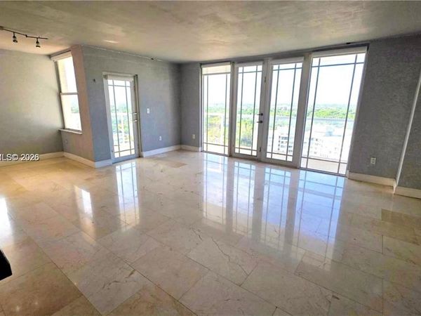 1351 NE Miami Gardens Dr, Unit PH15E, Miami, FL 33179