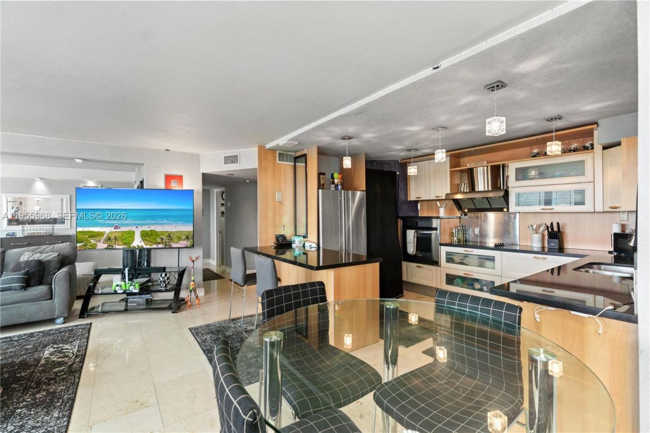 1351 NE Miami Gardens Dr, Unit PH15E, Miami, FL 33179 Photo