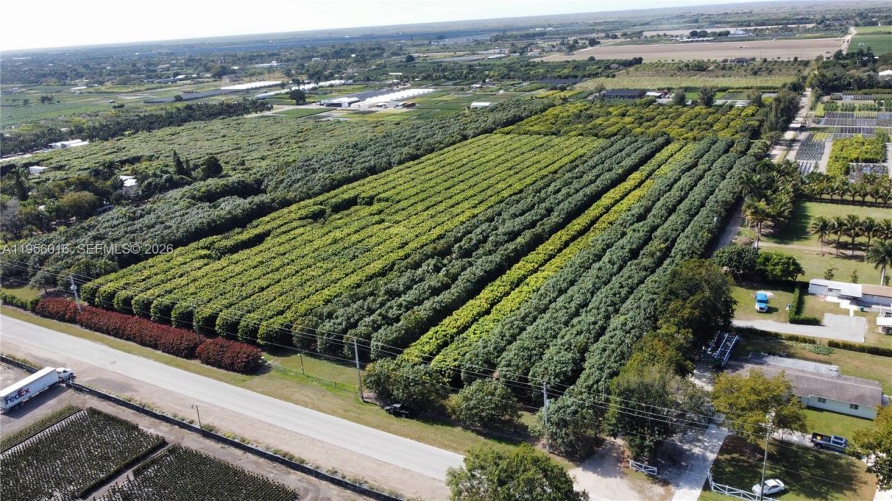 22020 SW 207th Ave , Miami, FL 33170 Photo