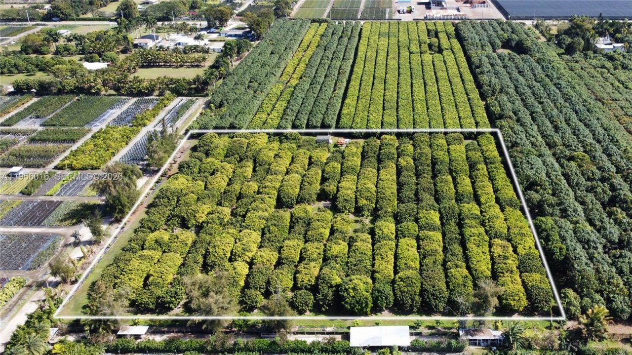 22020 SW 207th Ave , Miami, FL 33170 Photo