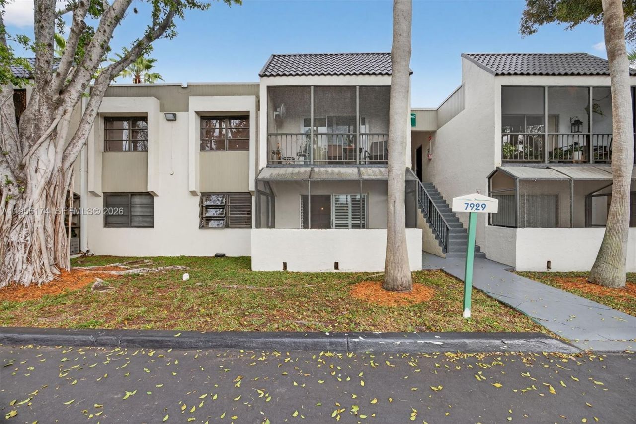 7929 SW 104th St, Unit 112E, Miami, FL 33156 Photo