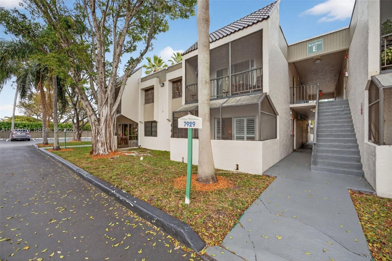 7929 SW 104th St, Unit 112E, Miami, FL 33156 Photo