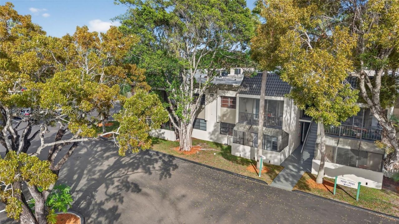 7929 SW 104th St, Unit 112E, Miami, FL 33156 Photo