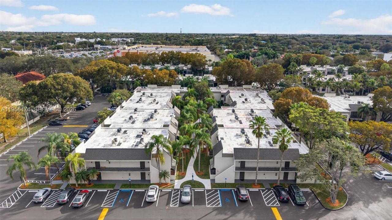 7929 SW 104th St, Unit 112E, Miami, FL 33156 Photo