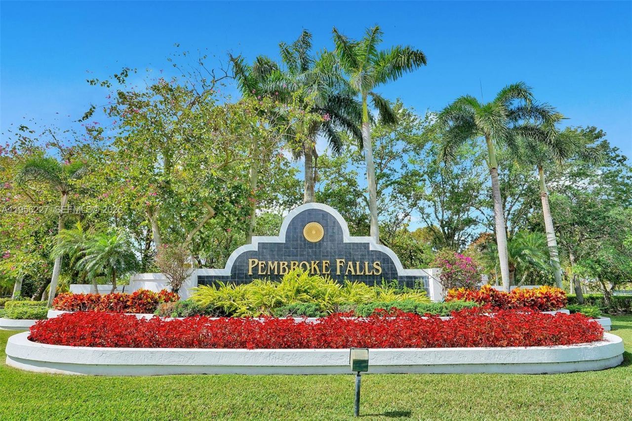 2024 NW 139th Ter, Pembroke Pines, FL 33028 Photo