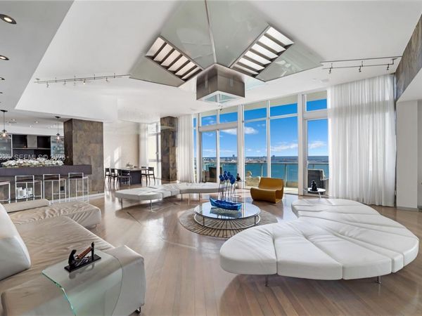 1331 Brickell Bay Dr , Unit PH4605, Miami, FL 33131