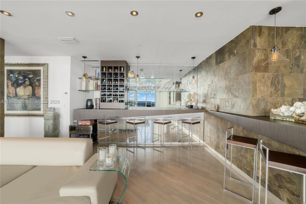 1331 Brickell Bay Dr , Unit PH4605, Miami, FL 33131 Photo