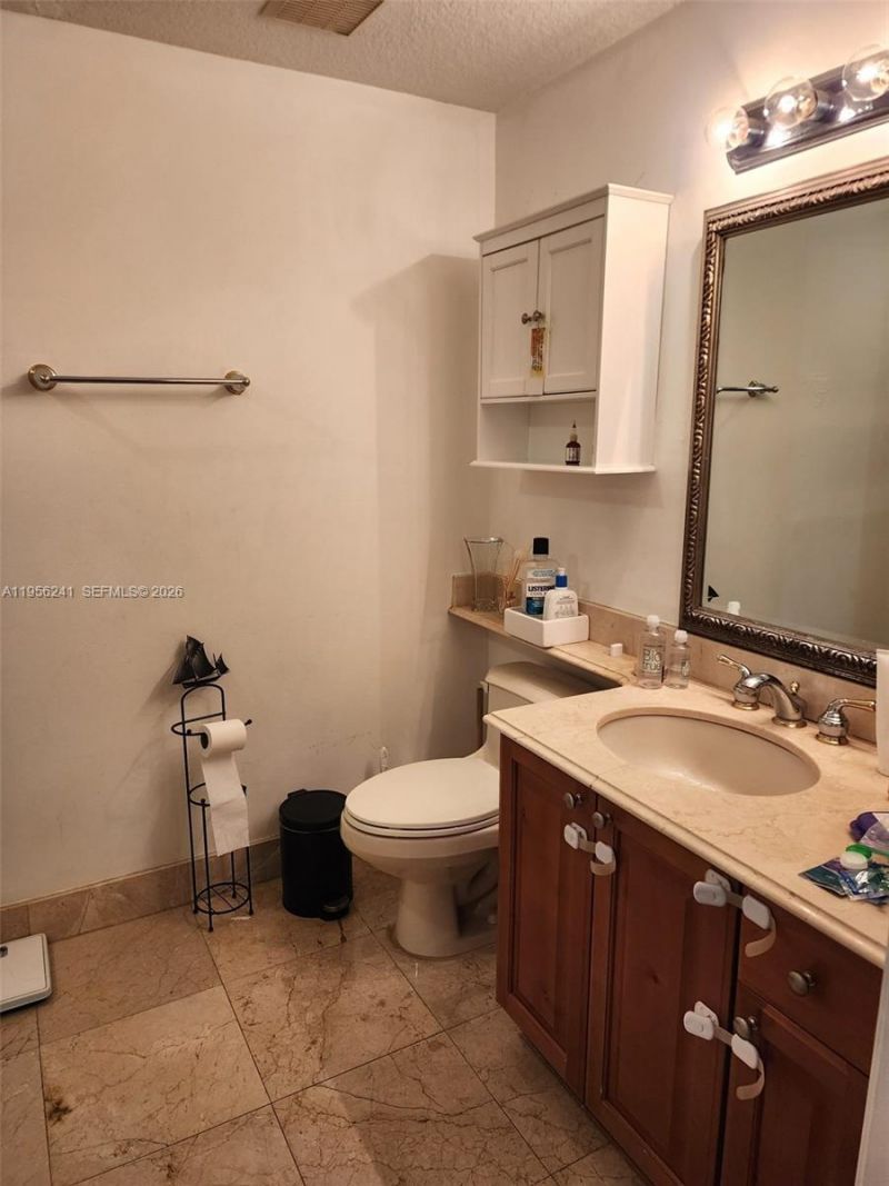 322 Madeira Ave , Unit 104, Coral Gables, FL 33134 Photo