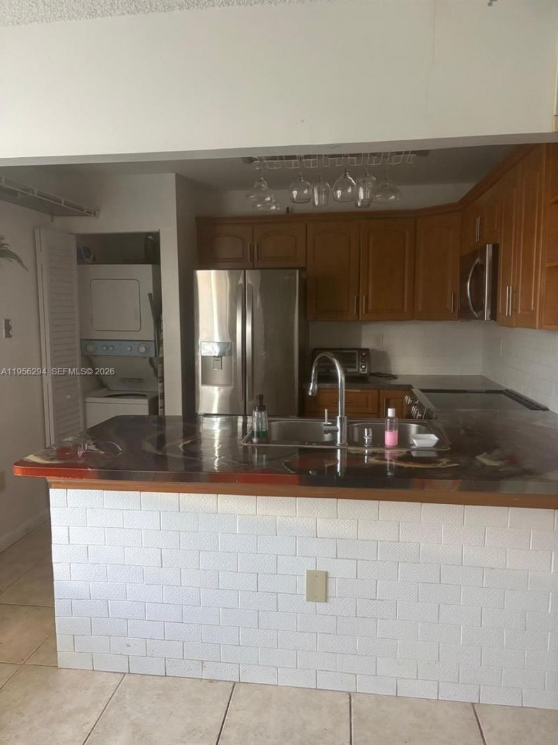 9980 NW 9th St Cir , Unit 204, Miami, FL 33172 Photo