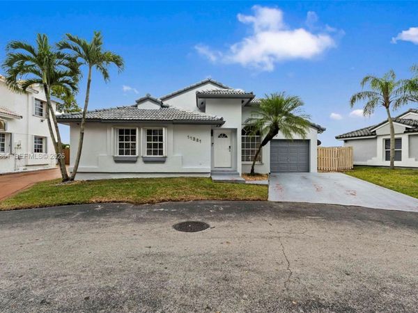 11361 SW 160th Ct , Miami, FL 33196