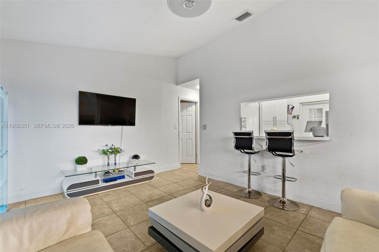 11361 SW 160th Ct, Miami, FL 33196 Photo