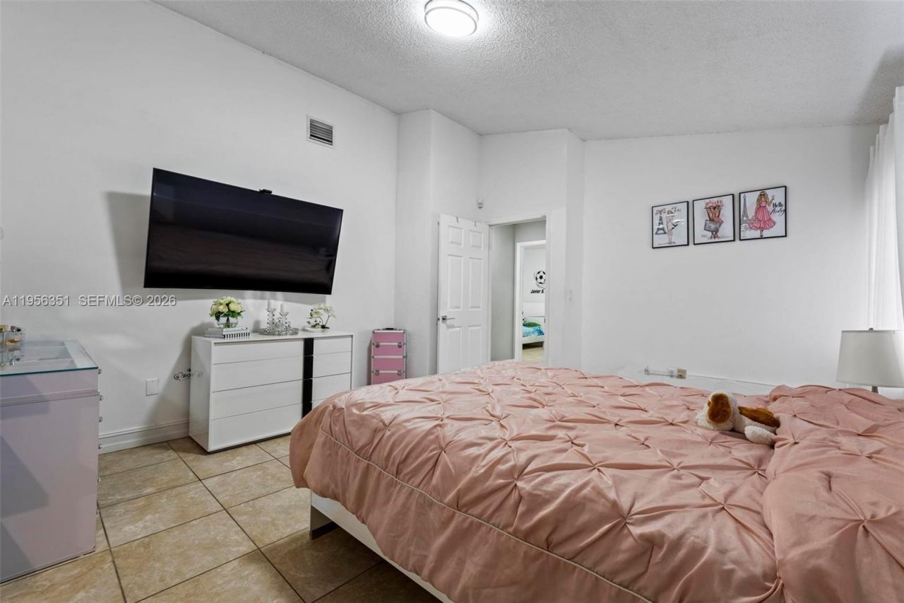 11361 SW 160th Ct, Miami, FL 33196 Photo