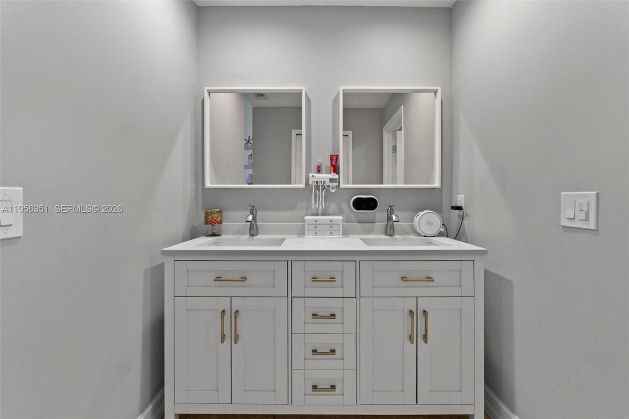 11361 SW 160th Ct, Miami, FL 33196 Photo