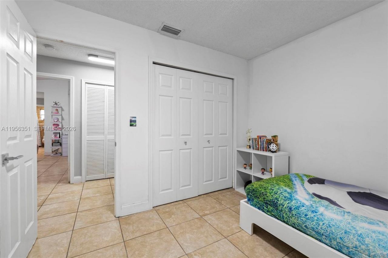 11361 SW 160th Ct, Miami, FL 33196 Photo