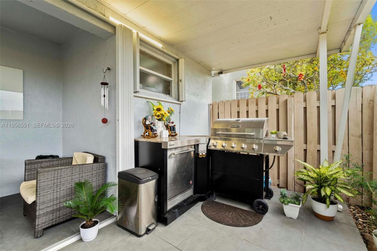 11361 SW 160th Ct, Miami, FL 33196 Photo