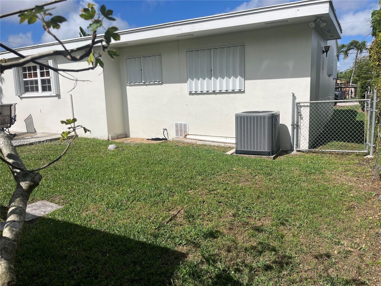 9026 SW 34 St , Miami, FL 33165 Photo