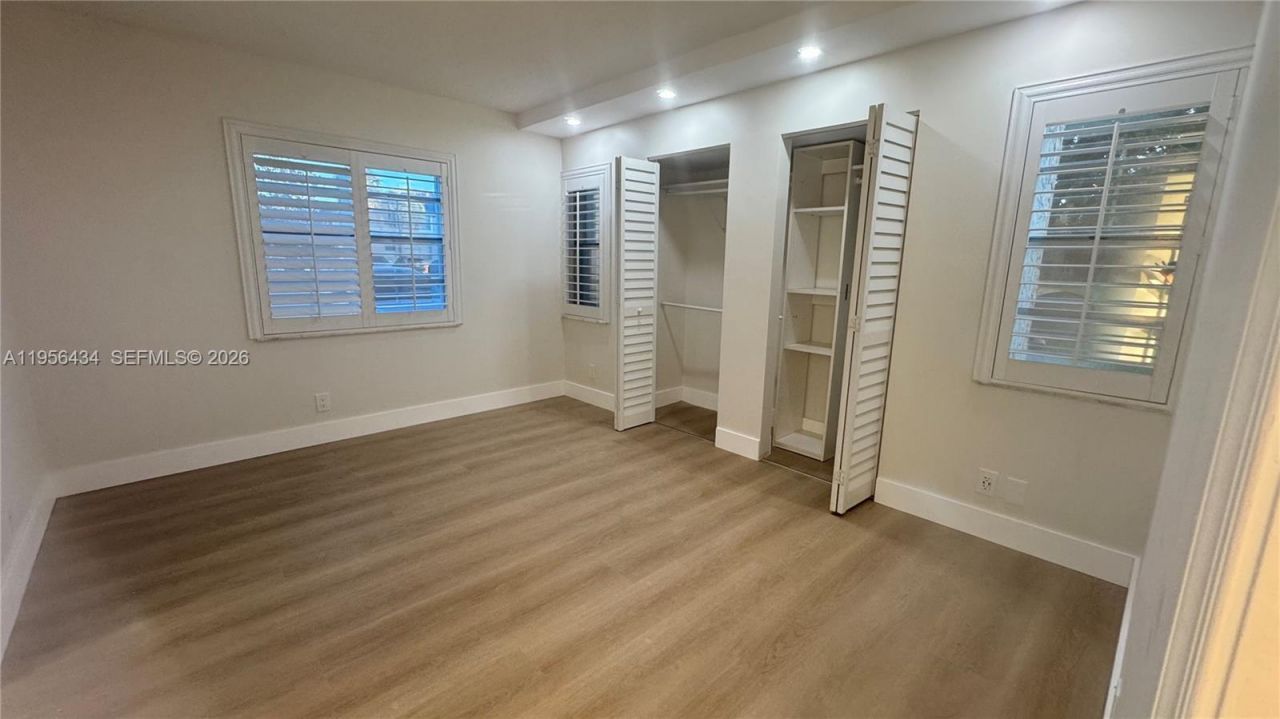 900 Twin Lakes Dr , Unit 8-A, Coral Springs, FL 33071 Photo