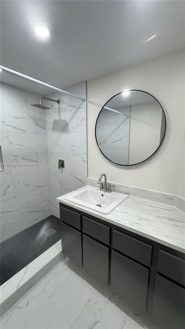 900 Twin Lakes Dr , Unit 8-A, Coral Springs, FL 33071 Photo