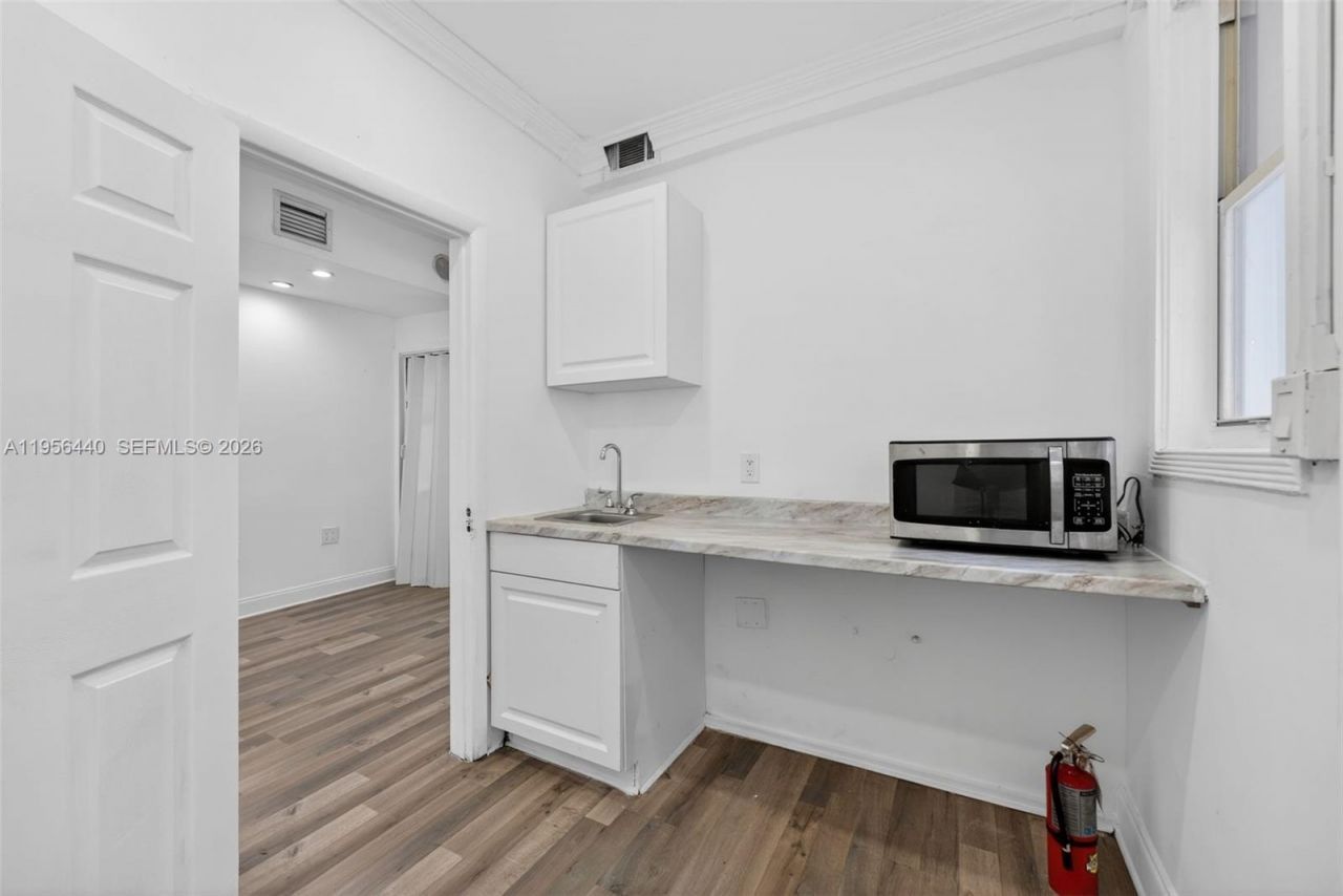901 Pennsylvania Ave, Miami Beach, FL 33139 Photo