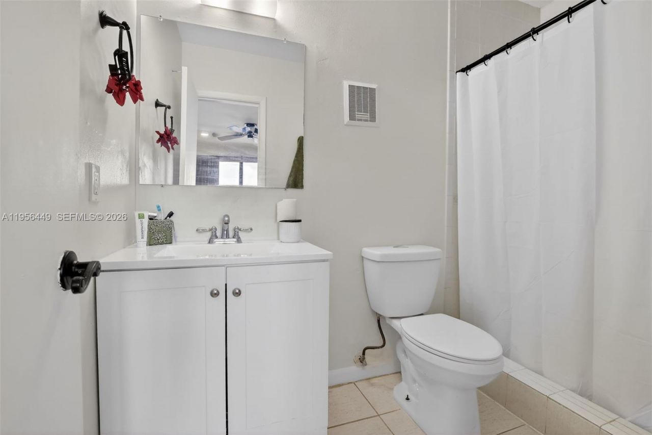 10431 NW 3rd St, Pembroke Pines, FL 33026 Photo