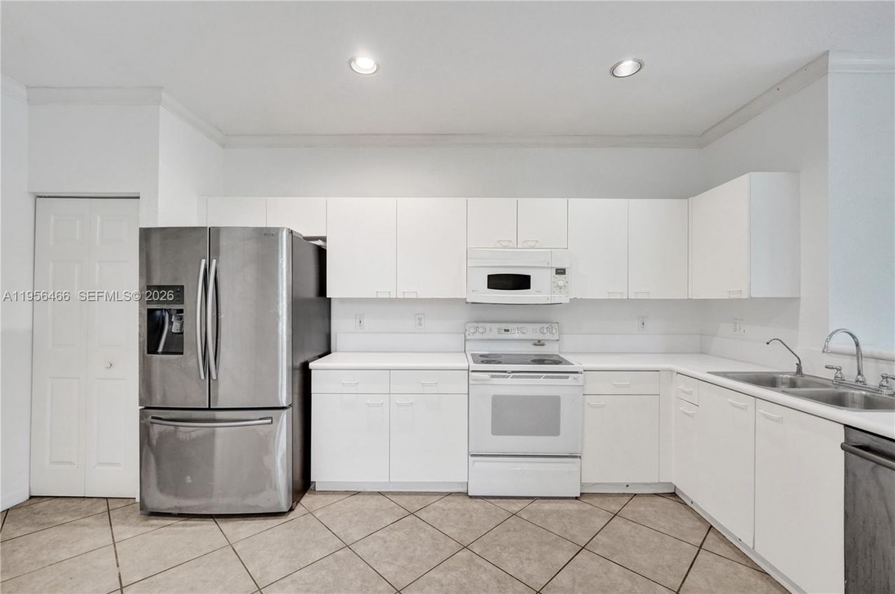 2050 Pasa Verde Ln, Weston, FL 33327 Photo