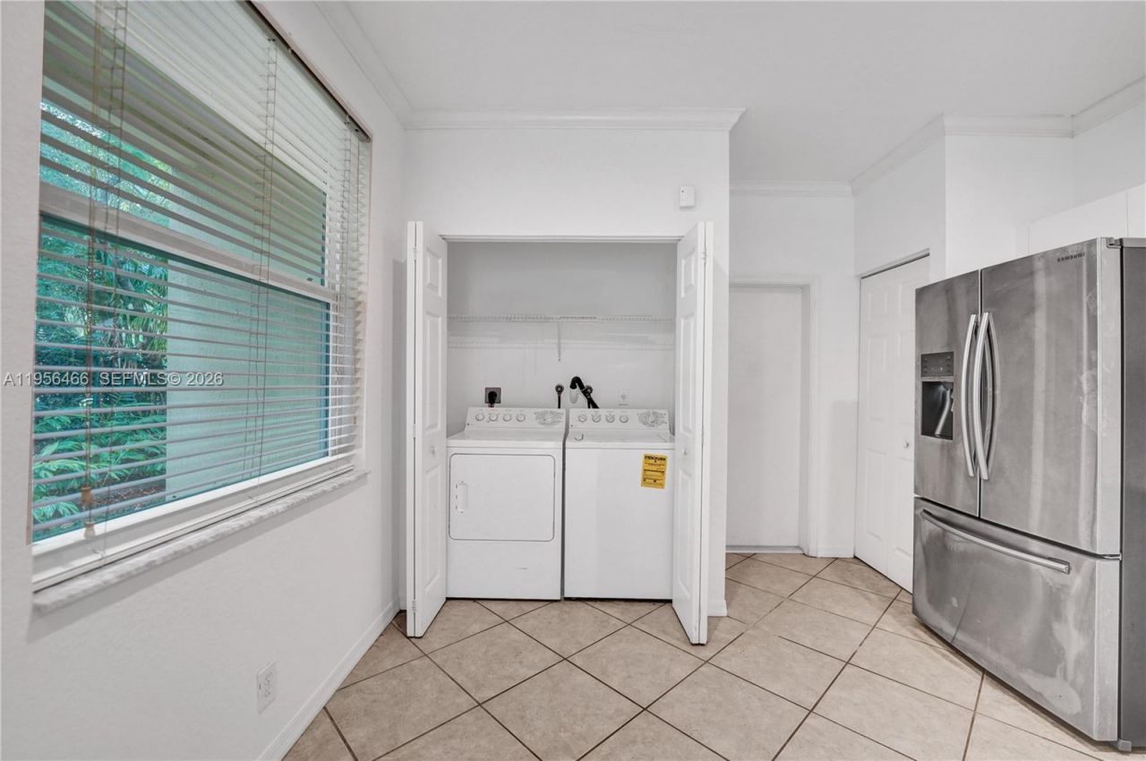 2050 Pasa Verde Ln, Weston, FL 33327 Photo