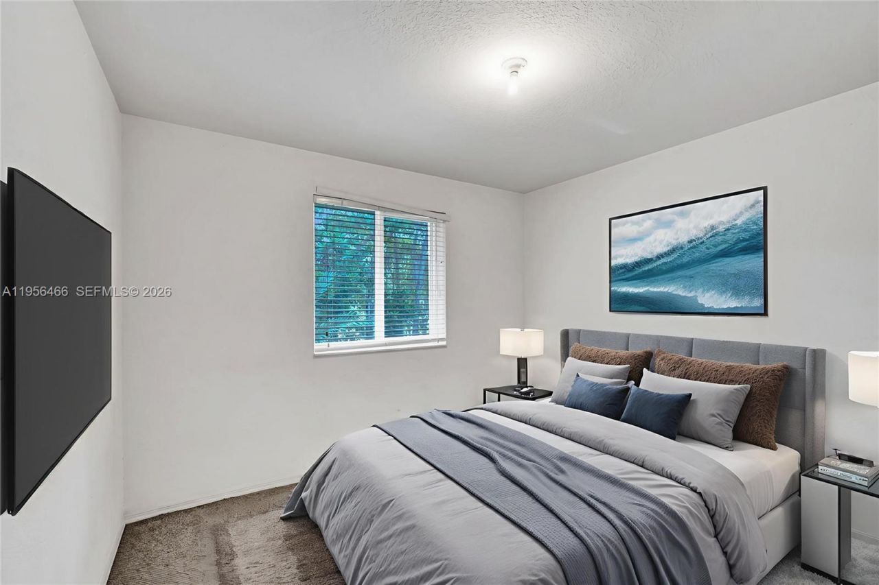 2050 Pasa Verde Ln, Weston, FL 33327 Photo