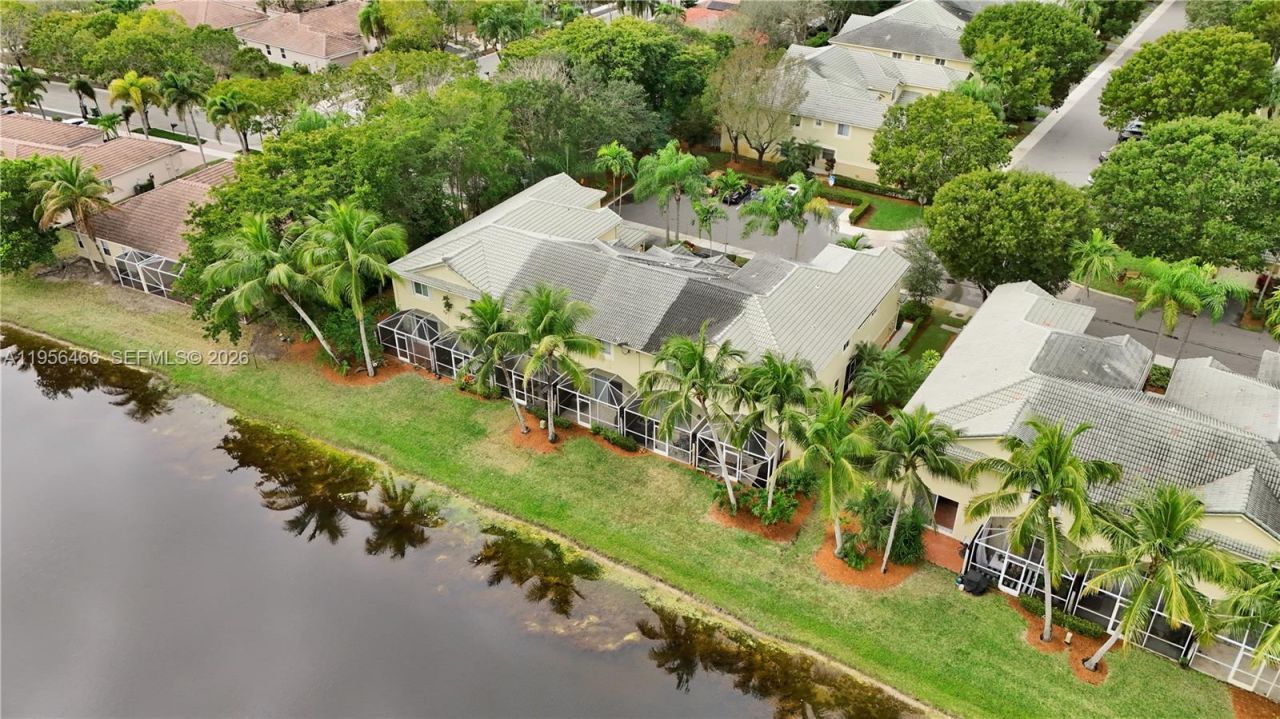 2050 Pasa Verde Ln, Weston, FL 33327 Photo