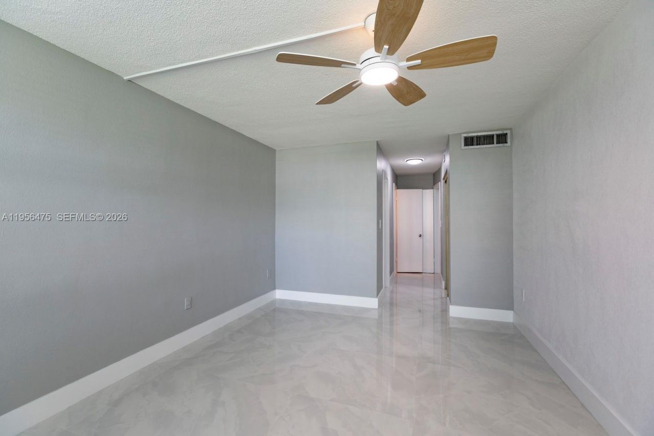 1351 NE 191 St, Unit E 106, Miami, FL 33179 Photo