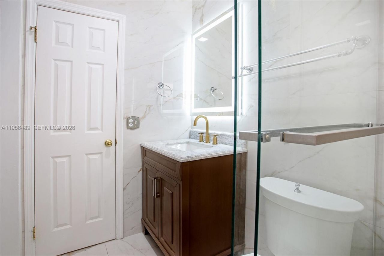 1201 NW 78th Ave, Pembroke Pines, FL 33024 Photo