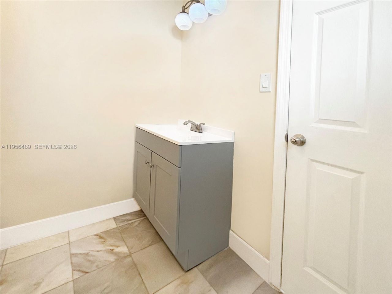 1201 NW 78th Ave, Pembroke Pines, FL 33024 Photo