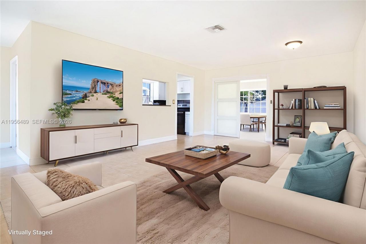 1201 NW 78th Ave, Pembroke Pines, FL 33024 Photo