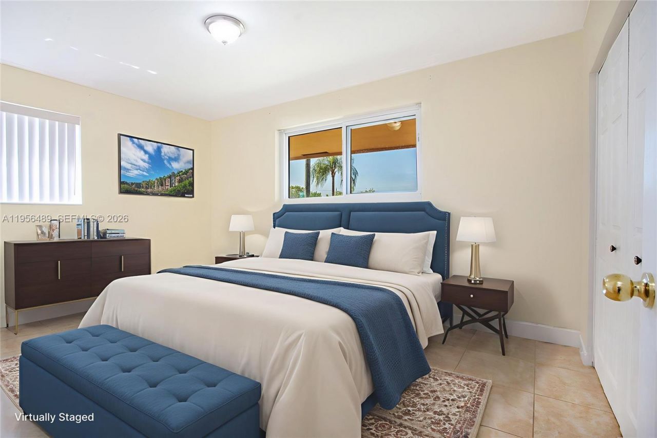 1201 NW 78th Ave, Pembroke Pines, FL 33024 Photo