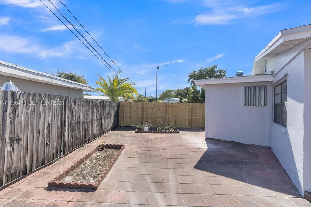 1101 NE 24th Ct, Pompano Beach, FL 33064 Photo