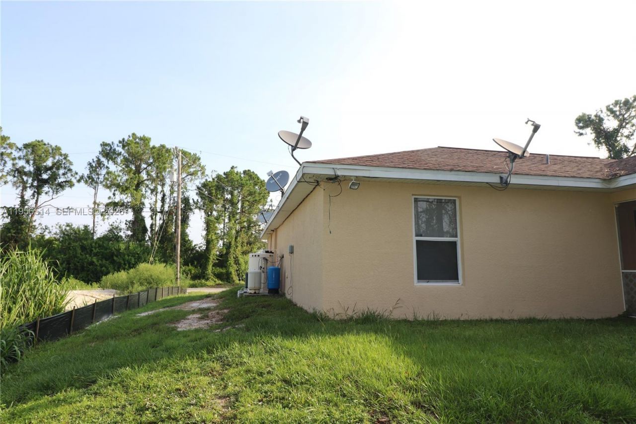 2805 1 SW St, Lehigh Acres, FL 33972 Photo