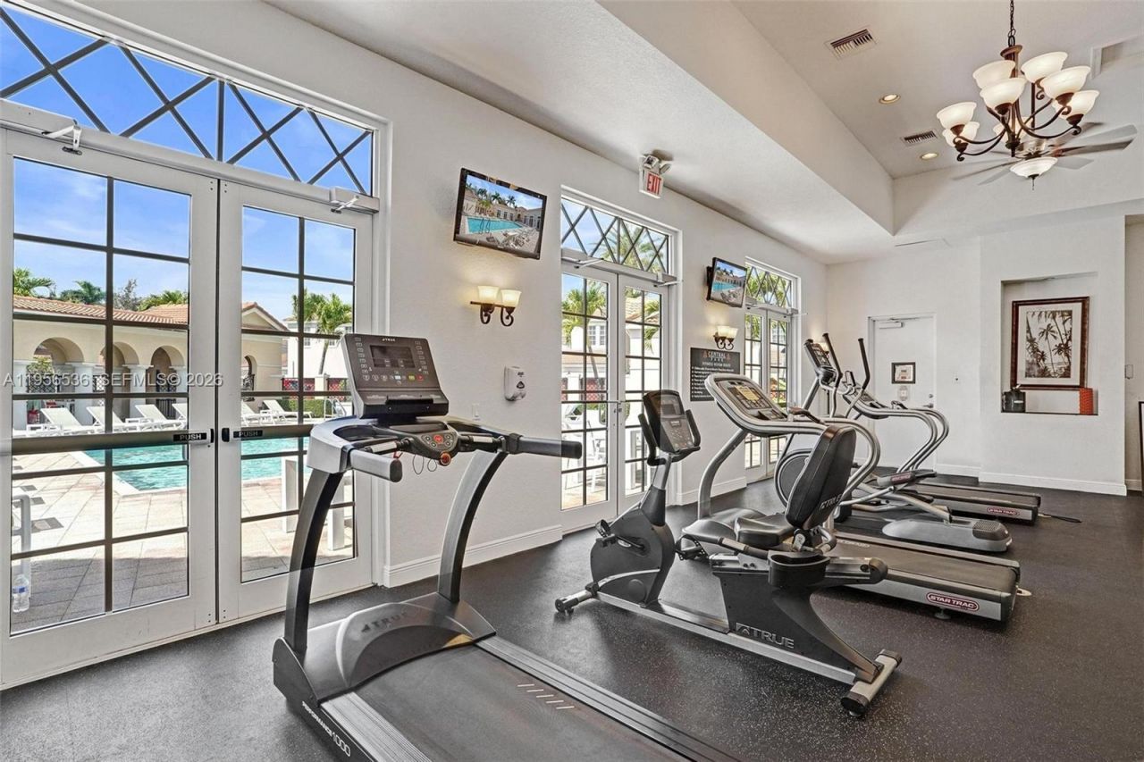 8335 NW 8th Ter, Boca Raton, FL 33487 Photo