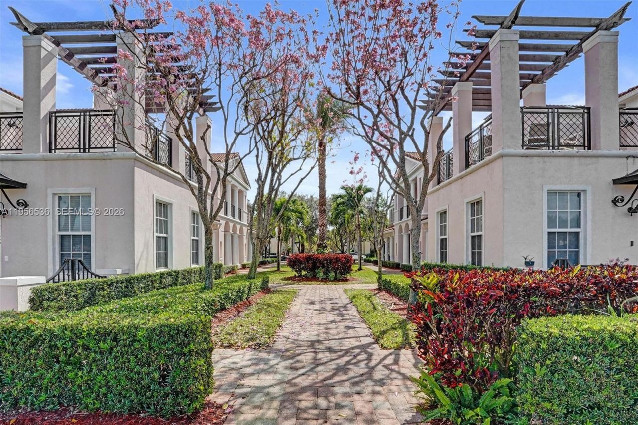 8335 NW 8th Ter, Boca Raton, FL 33487 Photo