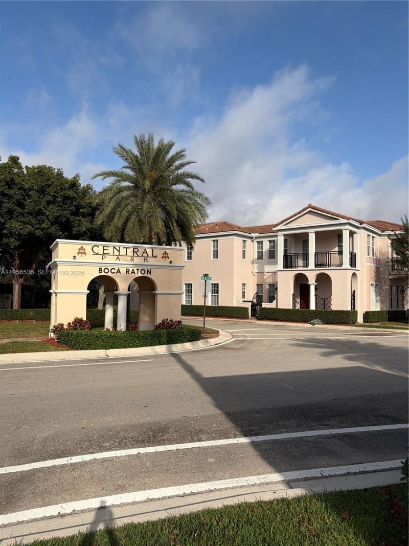 8335 NW 8th Ter, Boca Raton, FL 33487 Photo